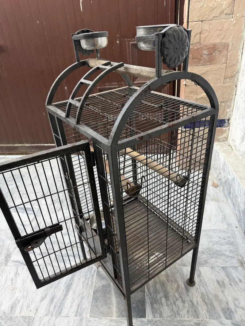 Parrot cage and stand for sale — photo 3