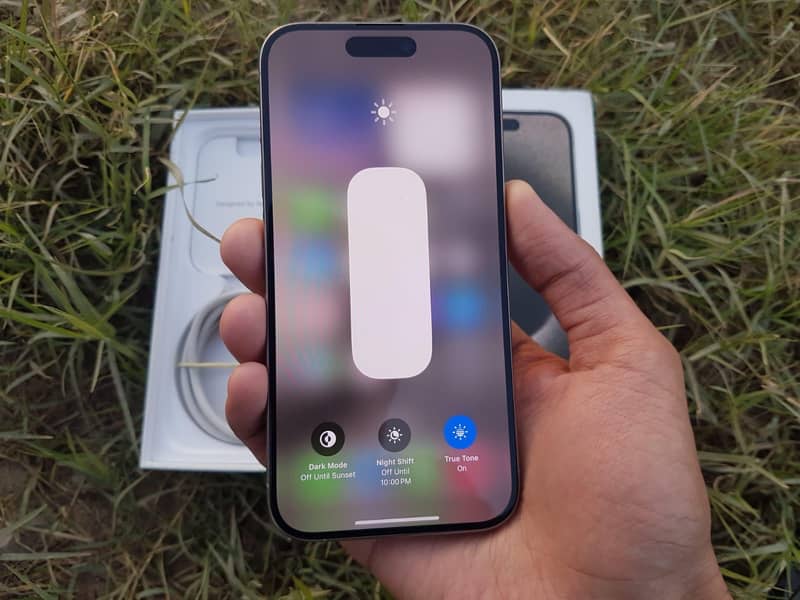 Apple iPhone 15 Pro 1