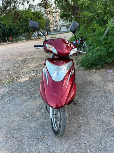 united 100cc Scooty