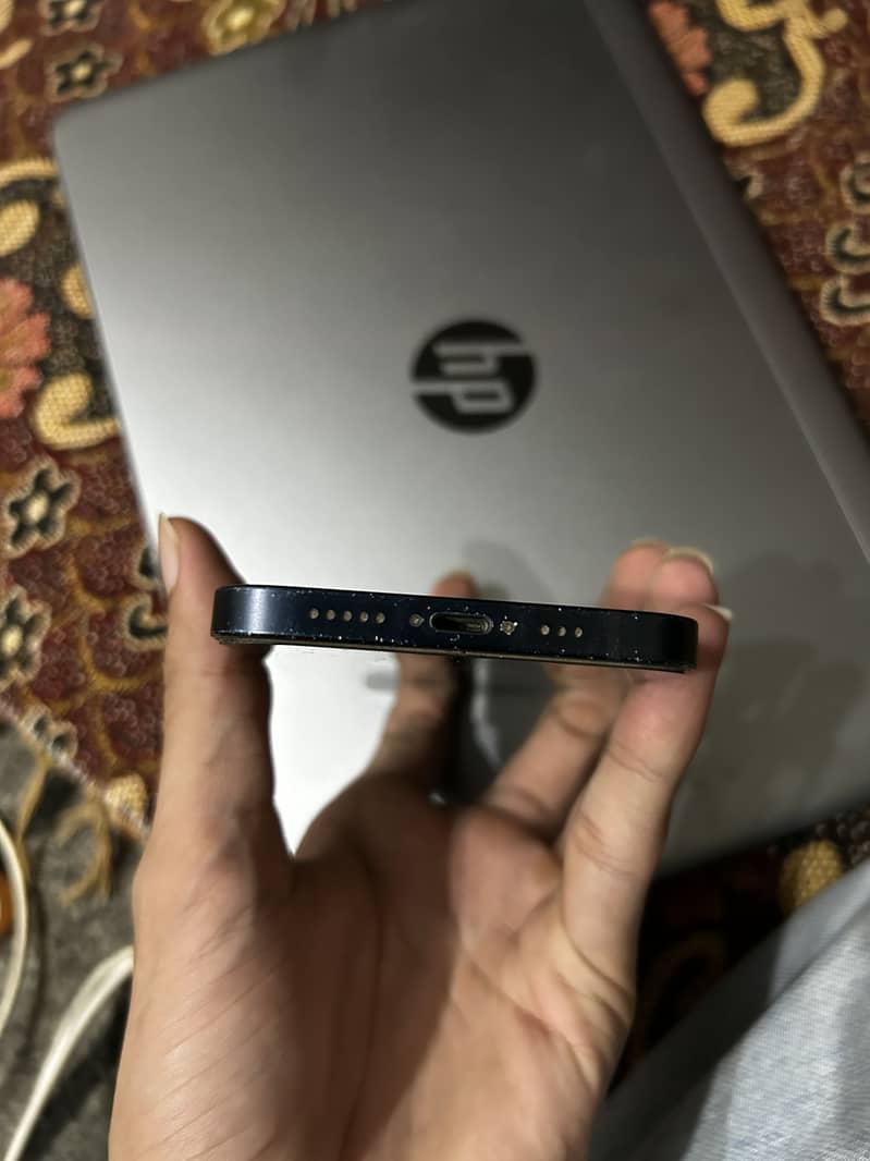 Apple iPhone 12 2