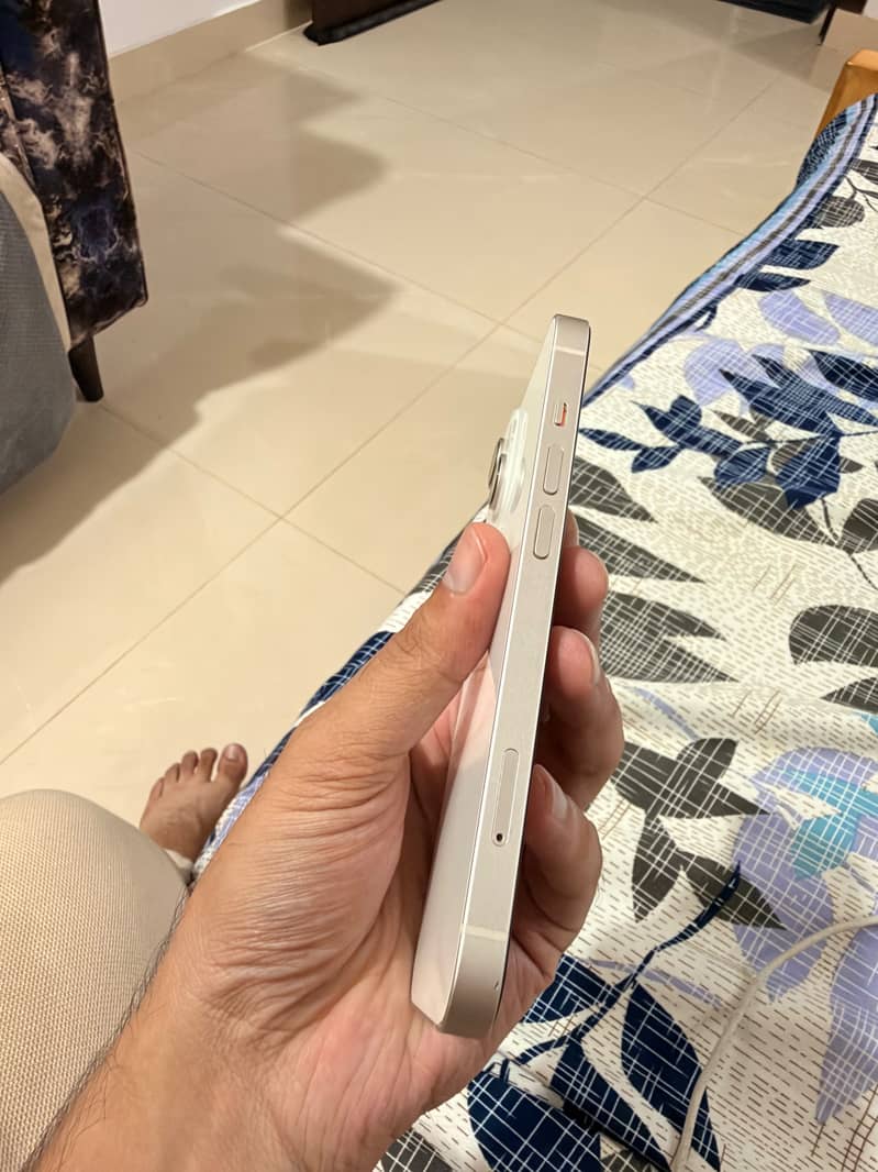 Apple iPhone 14 1