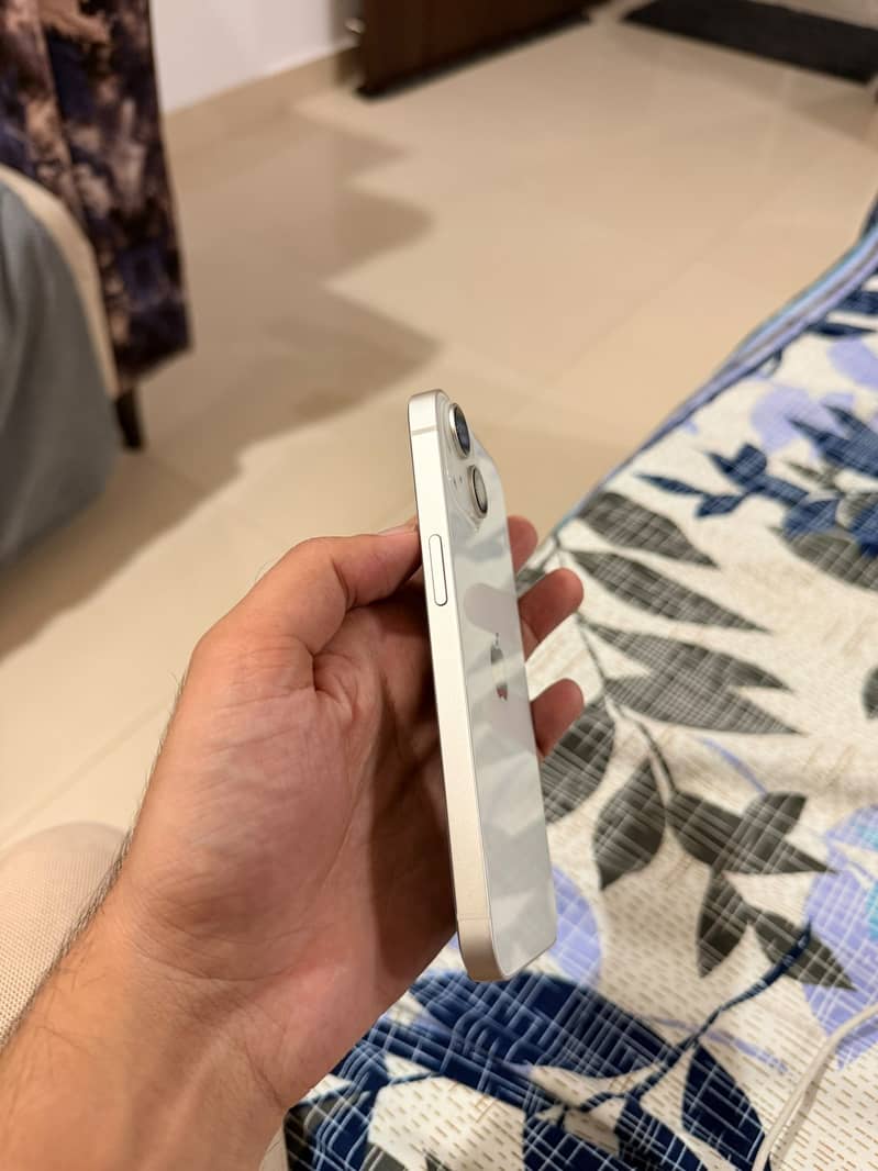 Apple iPhone 14 2