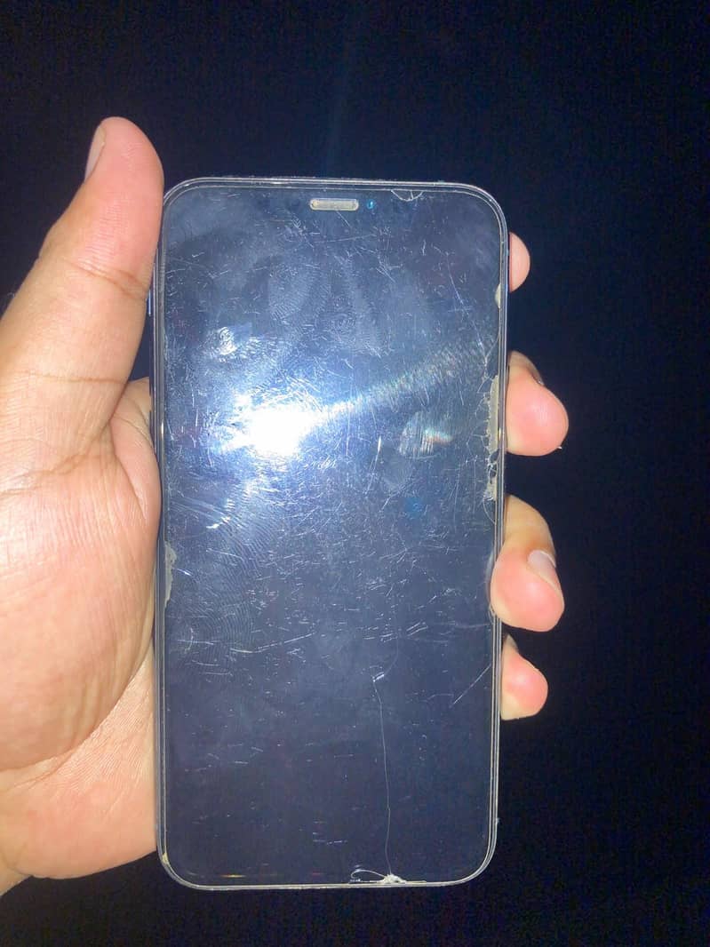 Apple iPhone 11 Pro 2