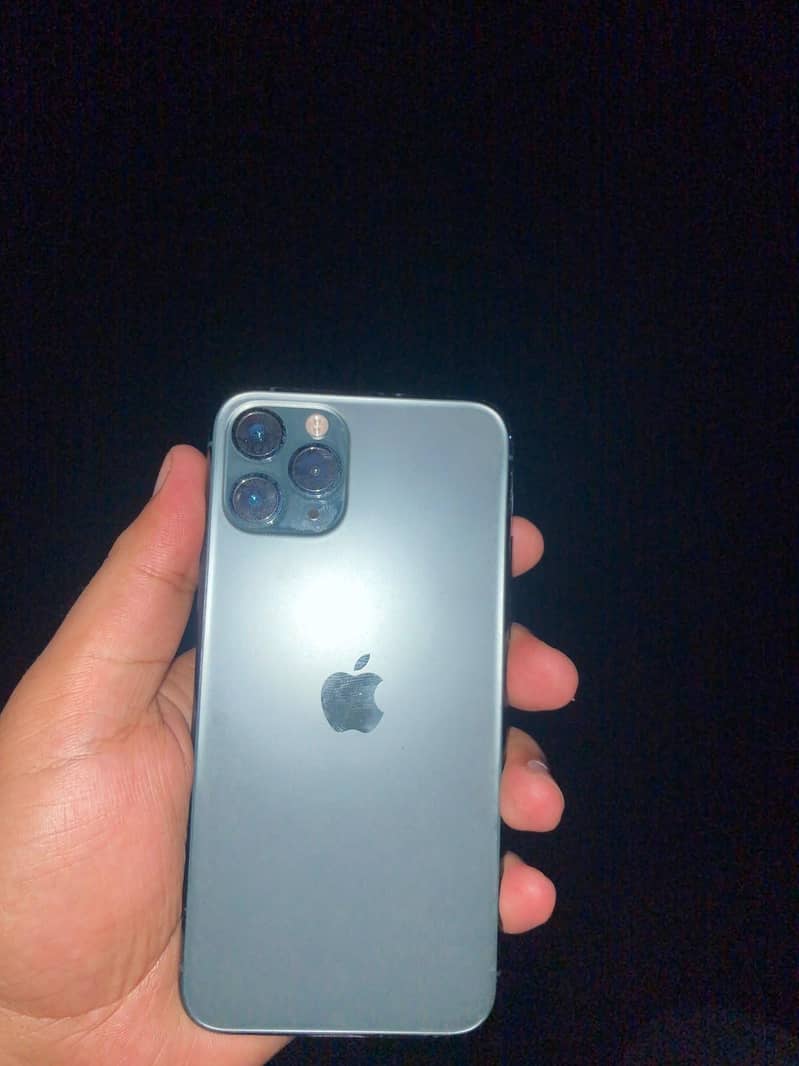 Apple iPhone 11 Pro 3