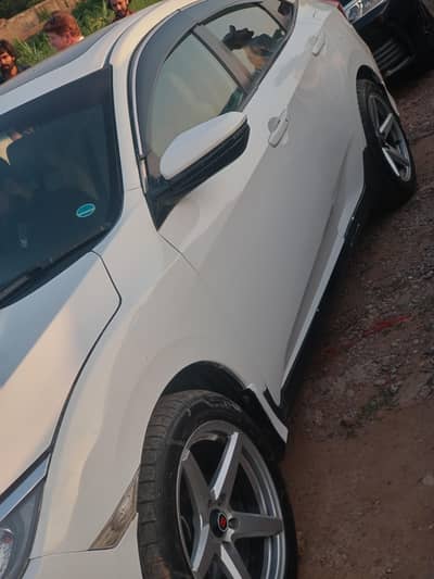 Honda Civic 2018 red metre urgent for sale