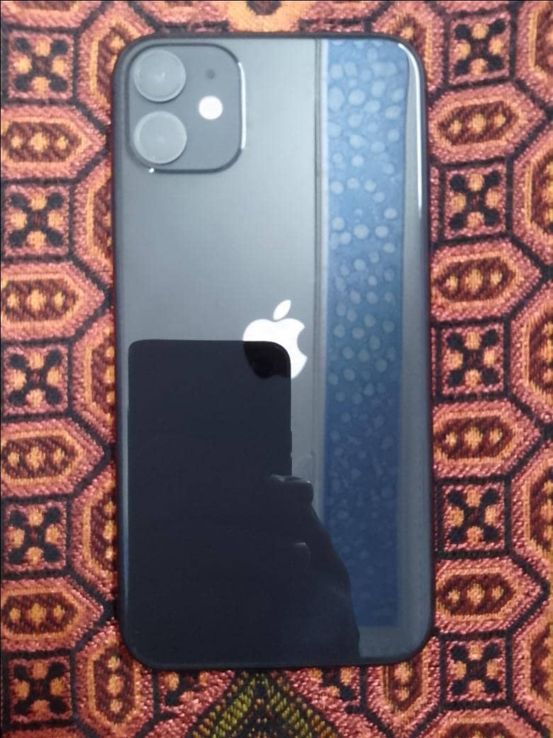Apple iPhone 11 0
