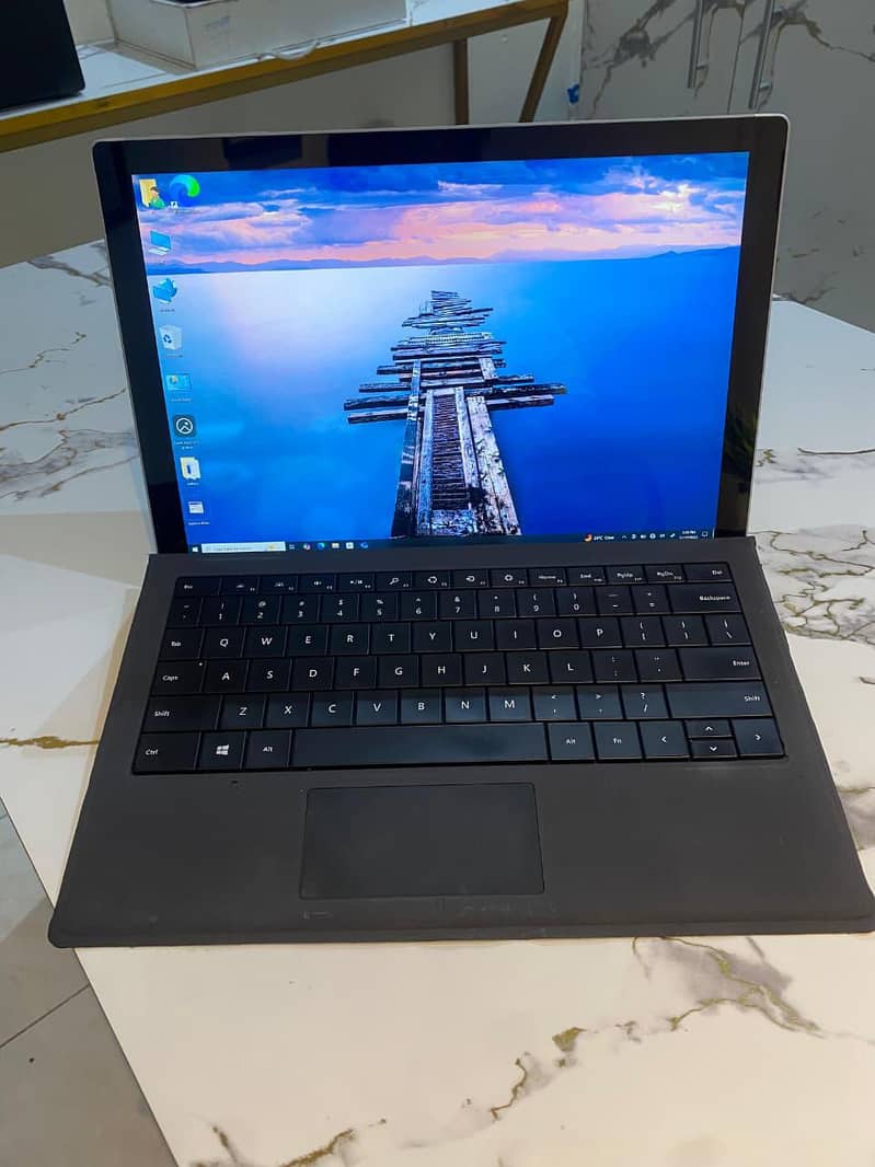 Microsoft surface pro i5 7th generation non touch screen 1