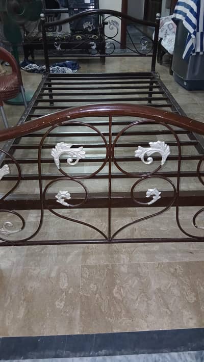 Iron single bed
