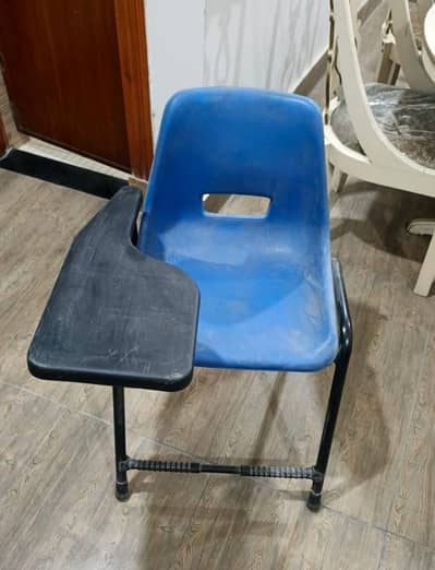 Boss/ student chair