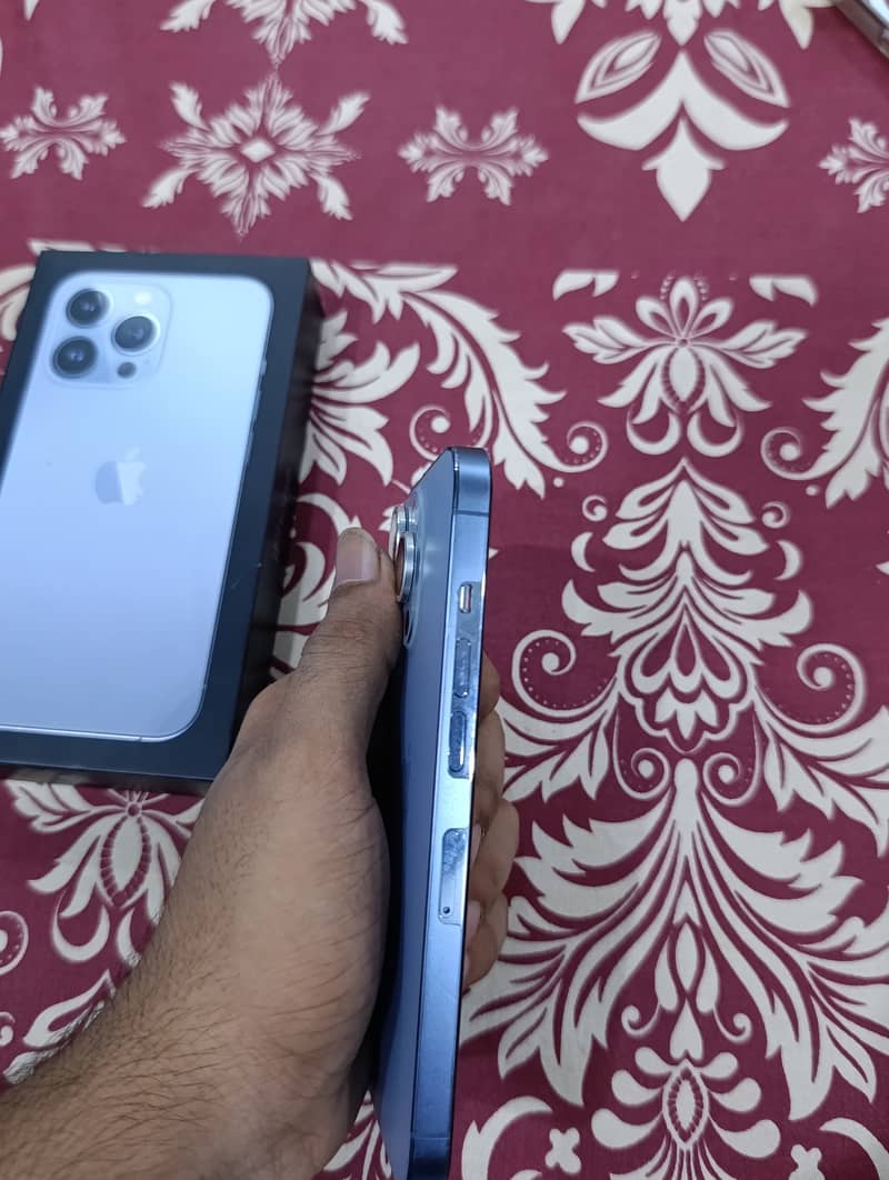 Apple iPhone 13 Pro 6