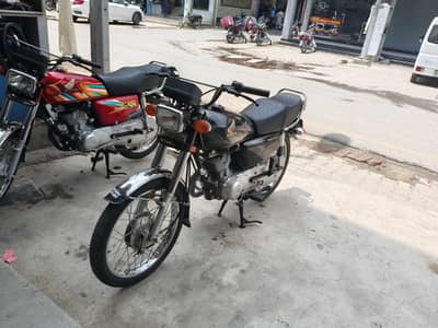 Honda 125 lush condition 10 by 9