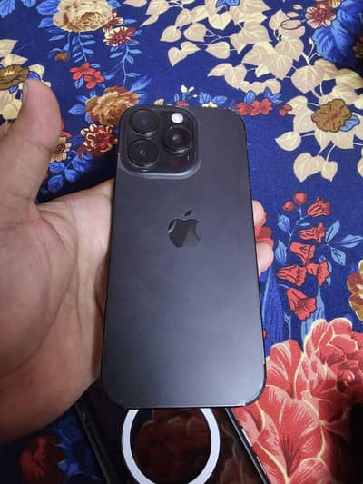 Apple iPhone 16 Pro