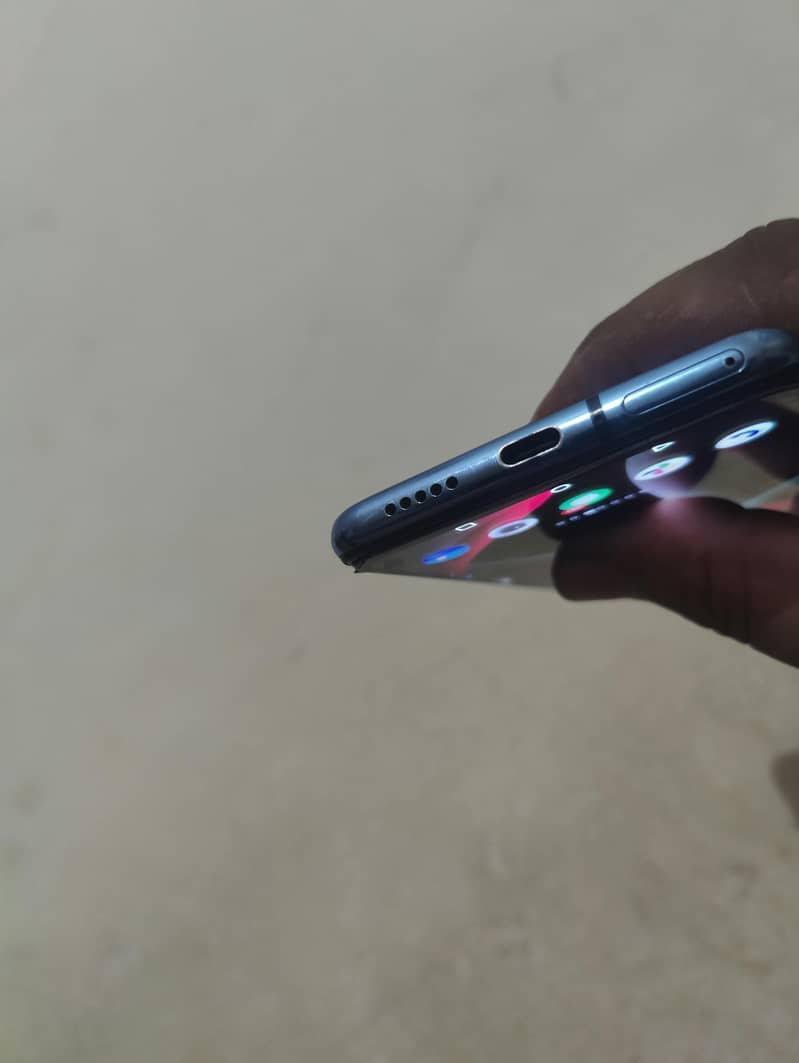 One Plus 7T 4