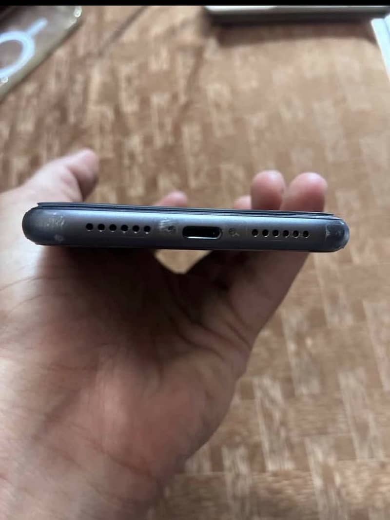 Apple iPhone 11 2