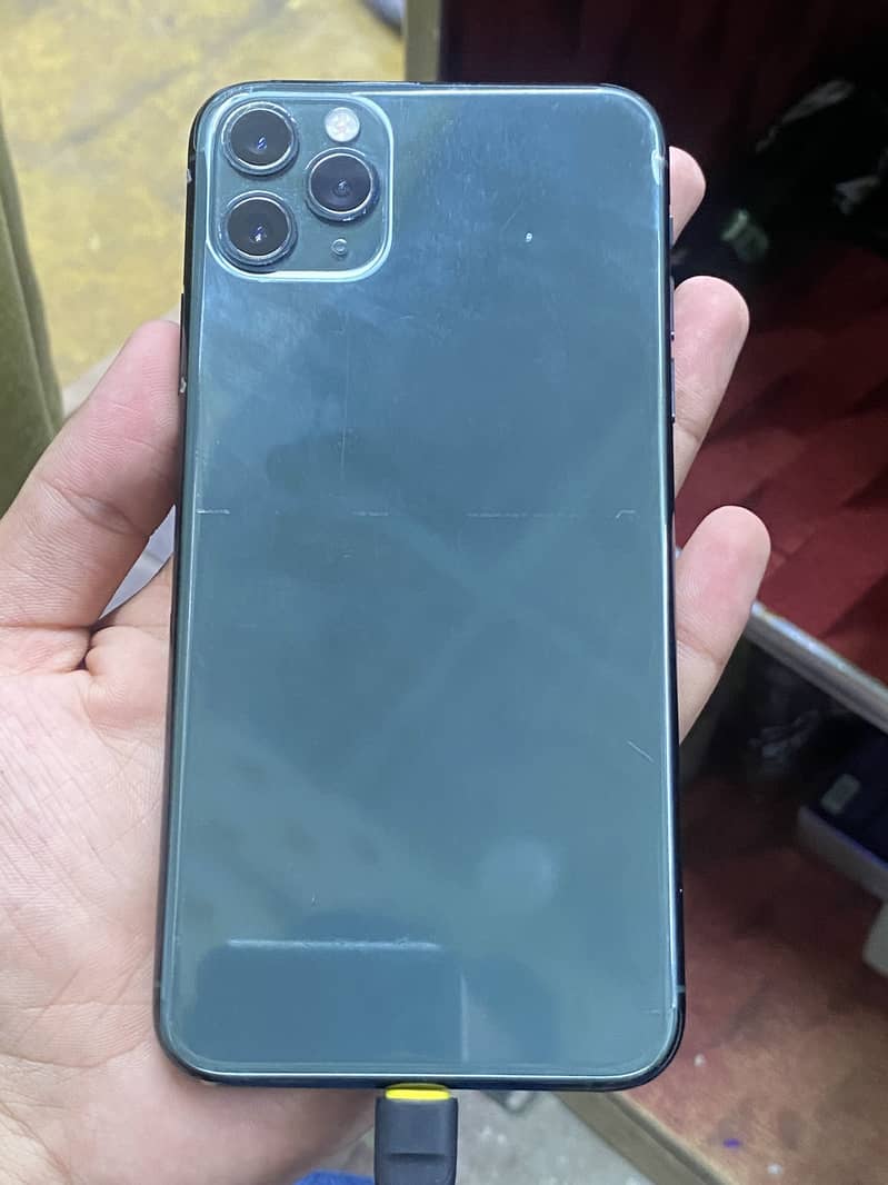 Apple iPhone 11 Pro Max 2