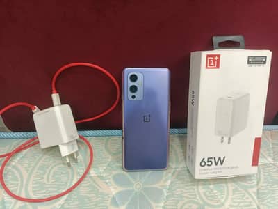 One Plus 9  chargers 9000 ka