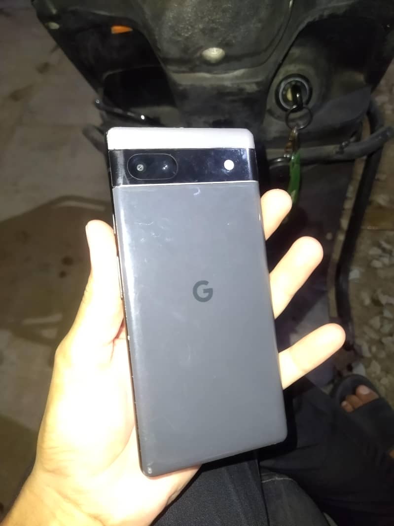 Google Pixel 6a 1