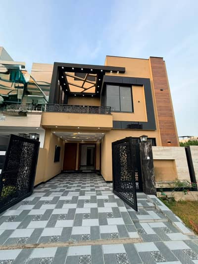Prime Location 5 Marla House for Sale | Orchard | 3 Bed 4 Bath | Near Park & Mosque