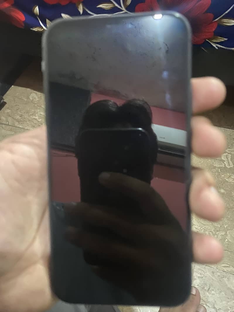 Apple iPhone 11 0