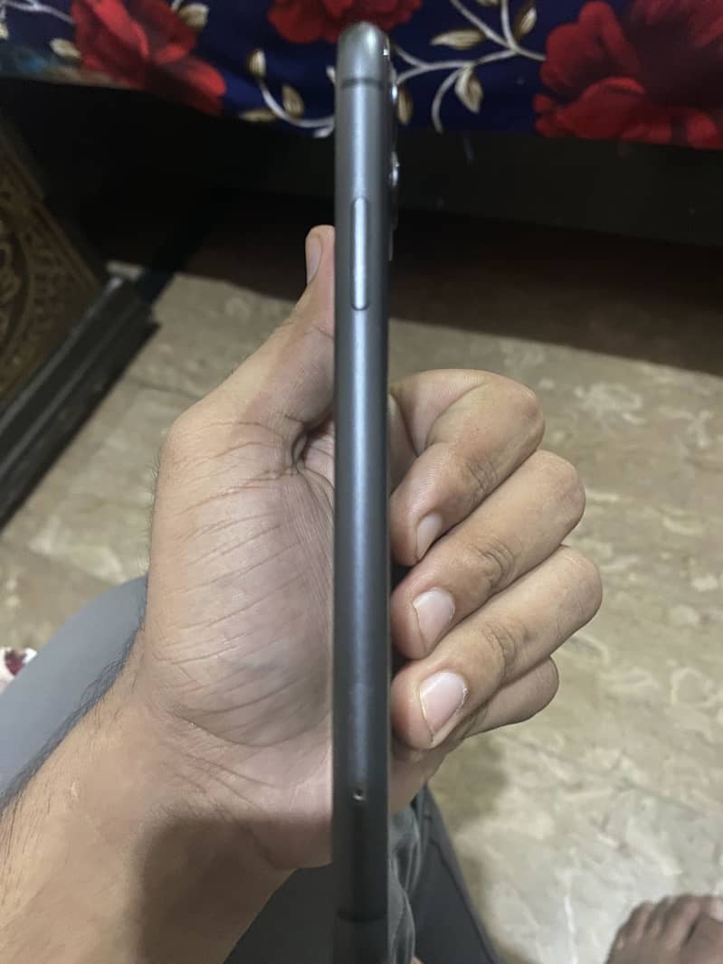 Apple iPhone 11 1