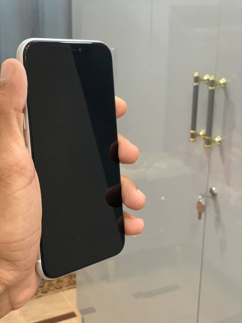 Apple iPhone X 3