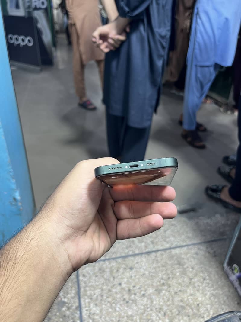 Apple iPhone 13 1