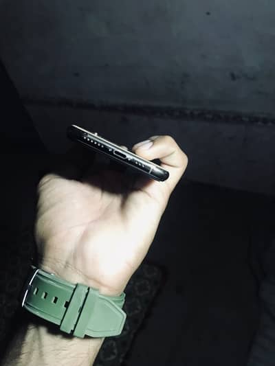 Apple iPhone XS