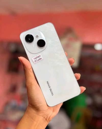 Tecno Spark Go 1 4/64