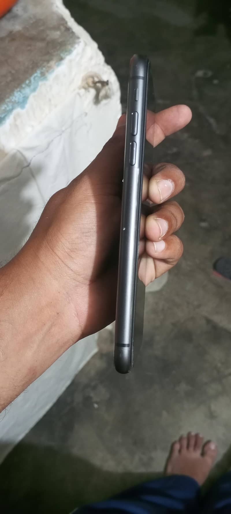 Apple iPhone 11 4