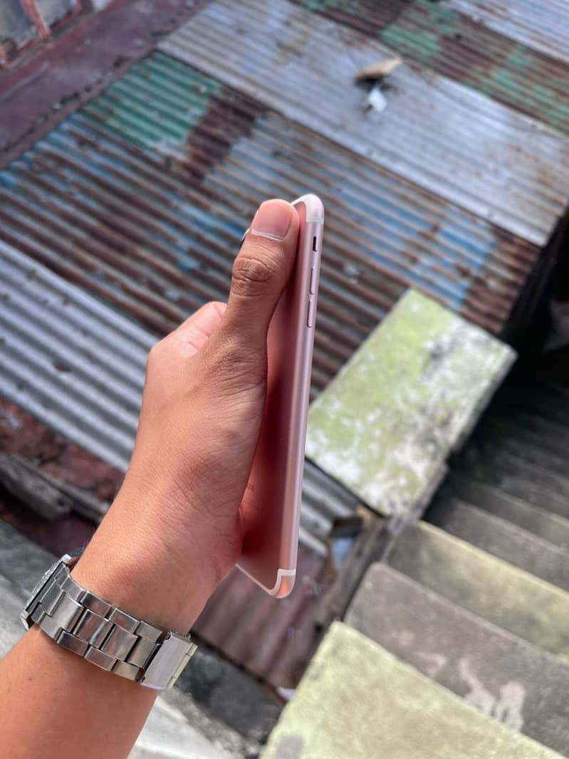 Apple iPhone 7 Plus 3