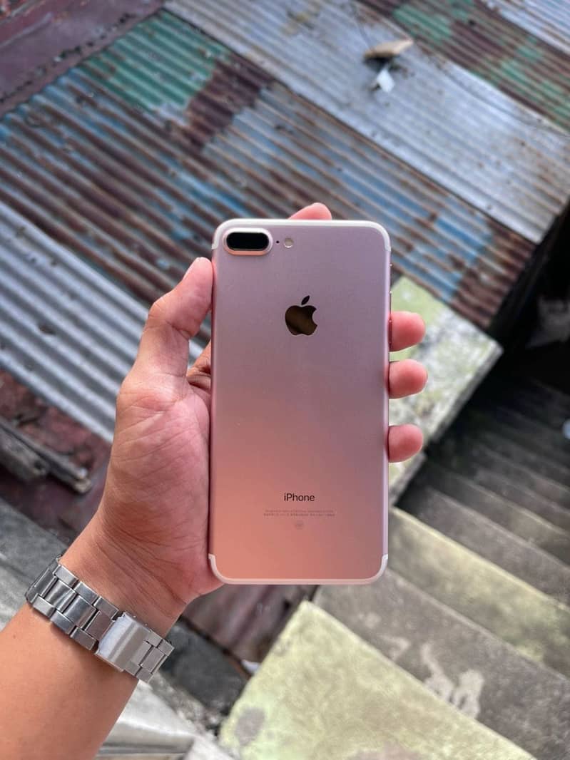 Apple iPhone 7 Plus 4