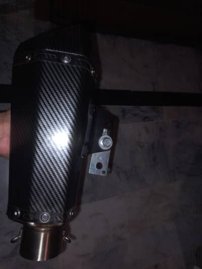 Akrapovic shark