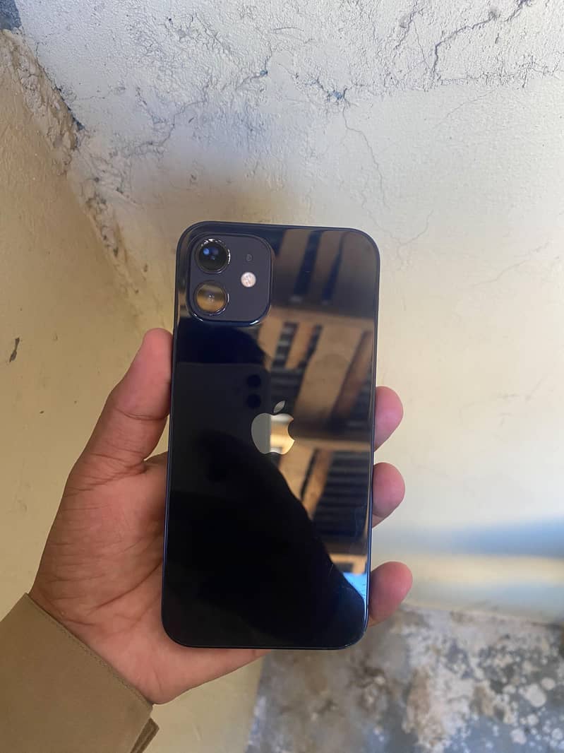 Apple iPhone 12 5