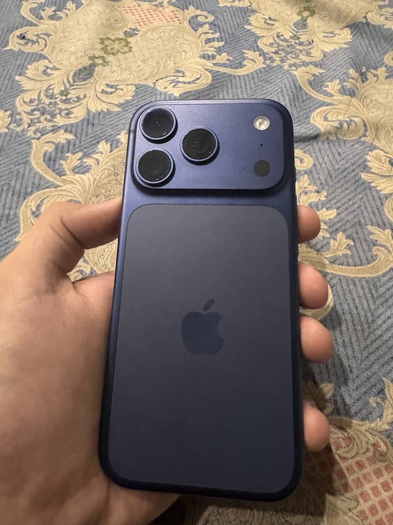 Apple iPhone 17 Pro 2