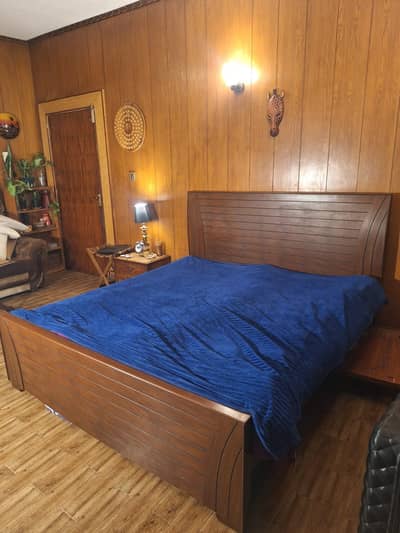 King size bed for sale