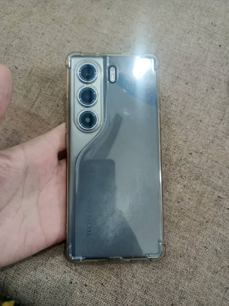Tecno camon 40 simple 2