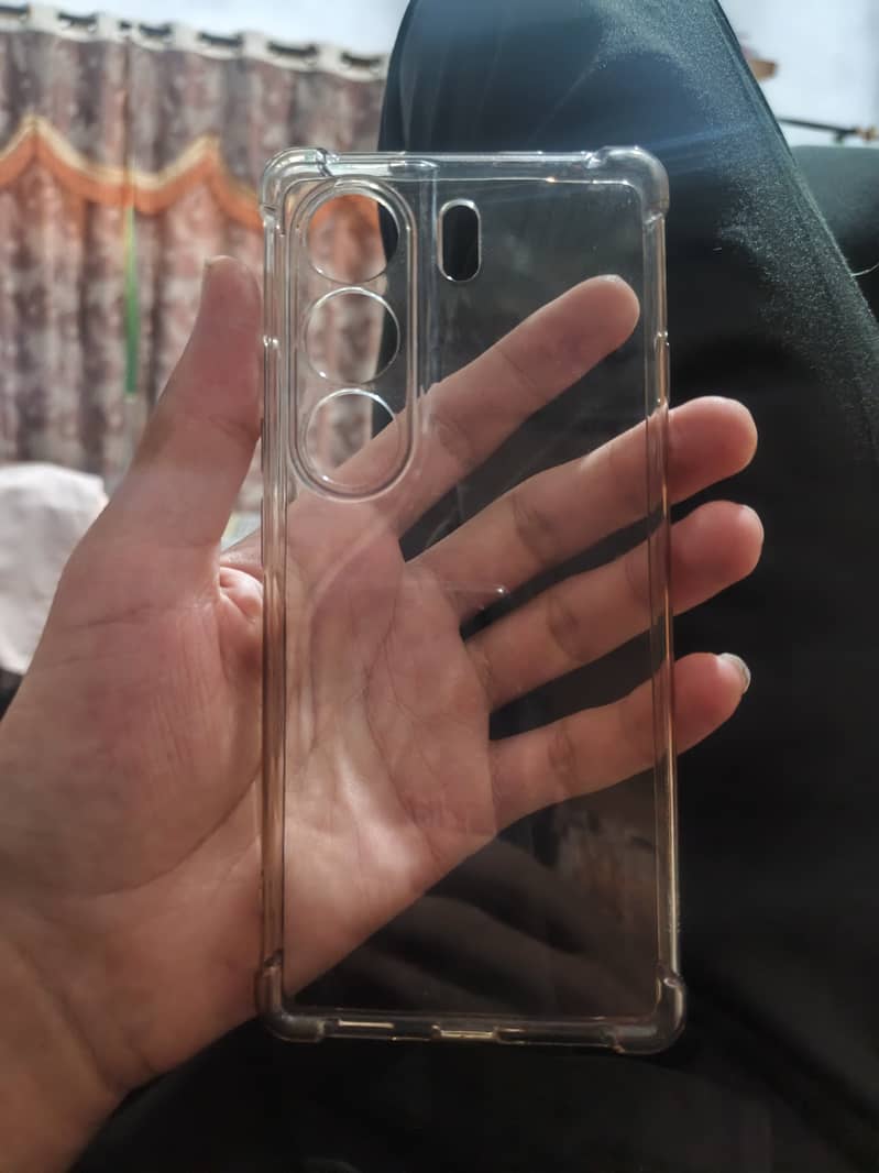 Tecno camon 40 simple 3