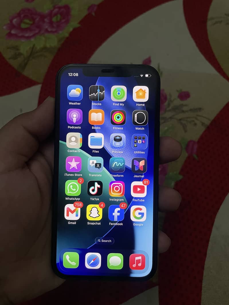 Apple iPhone 12 0