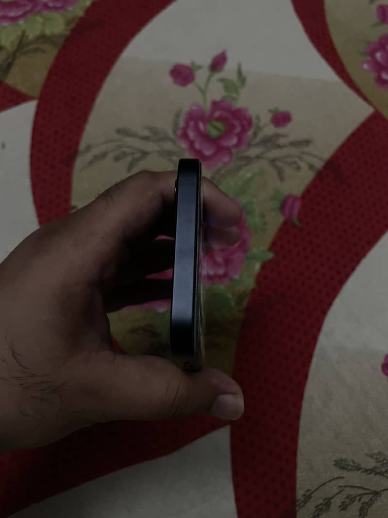 Apple iPhone 12 7