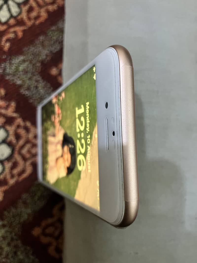 Apple iPhone 8 2