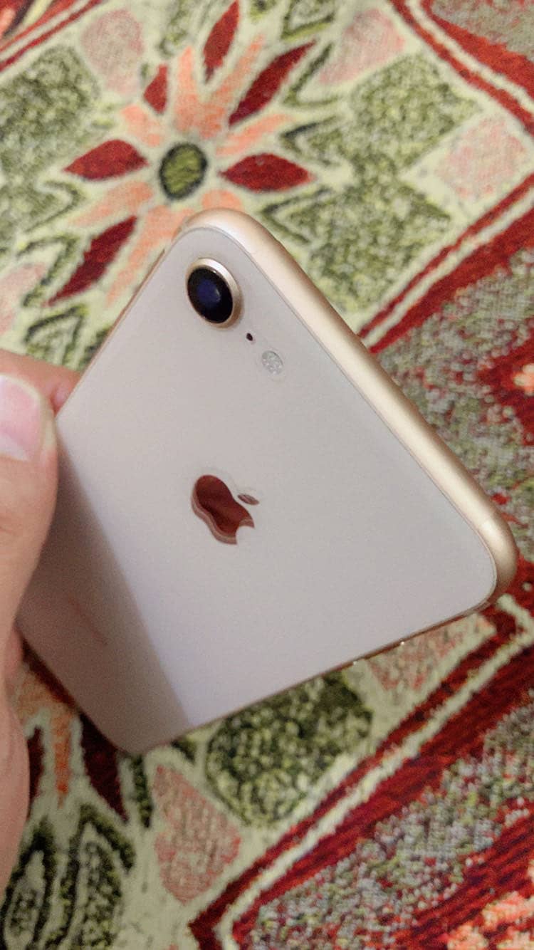 Apple iPhone 8 8