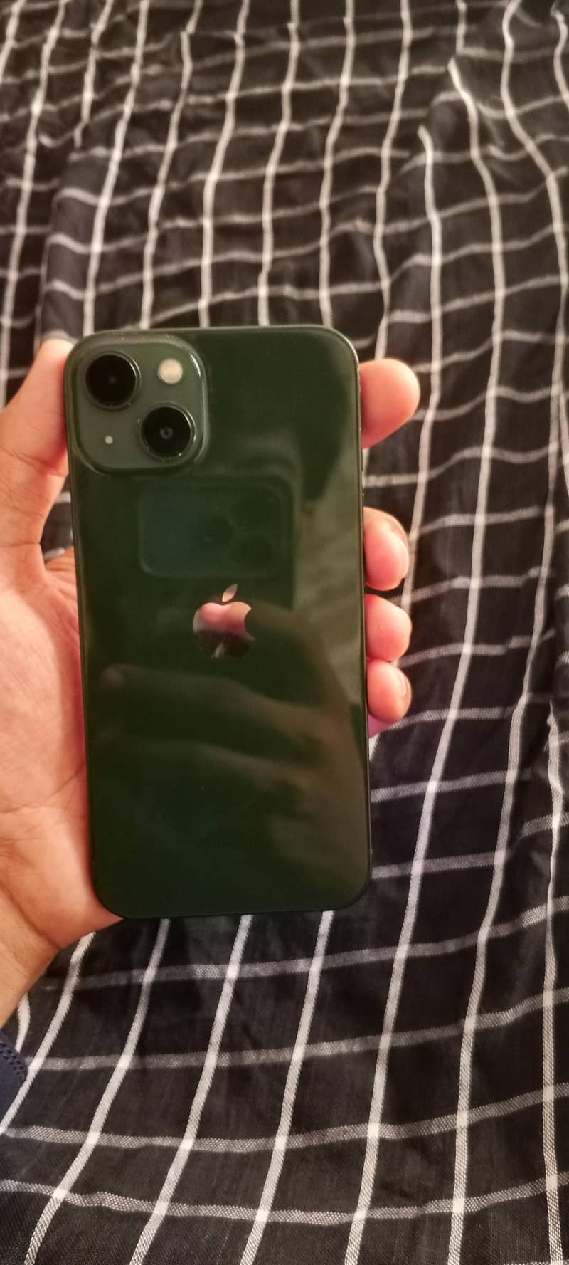 Apple iPhone 13 0