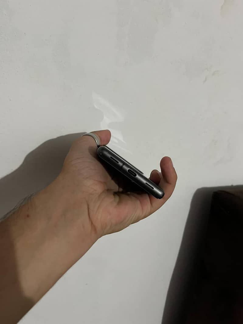Google Pixel 7a 2