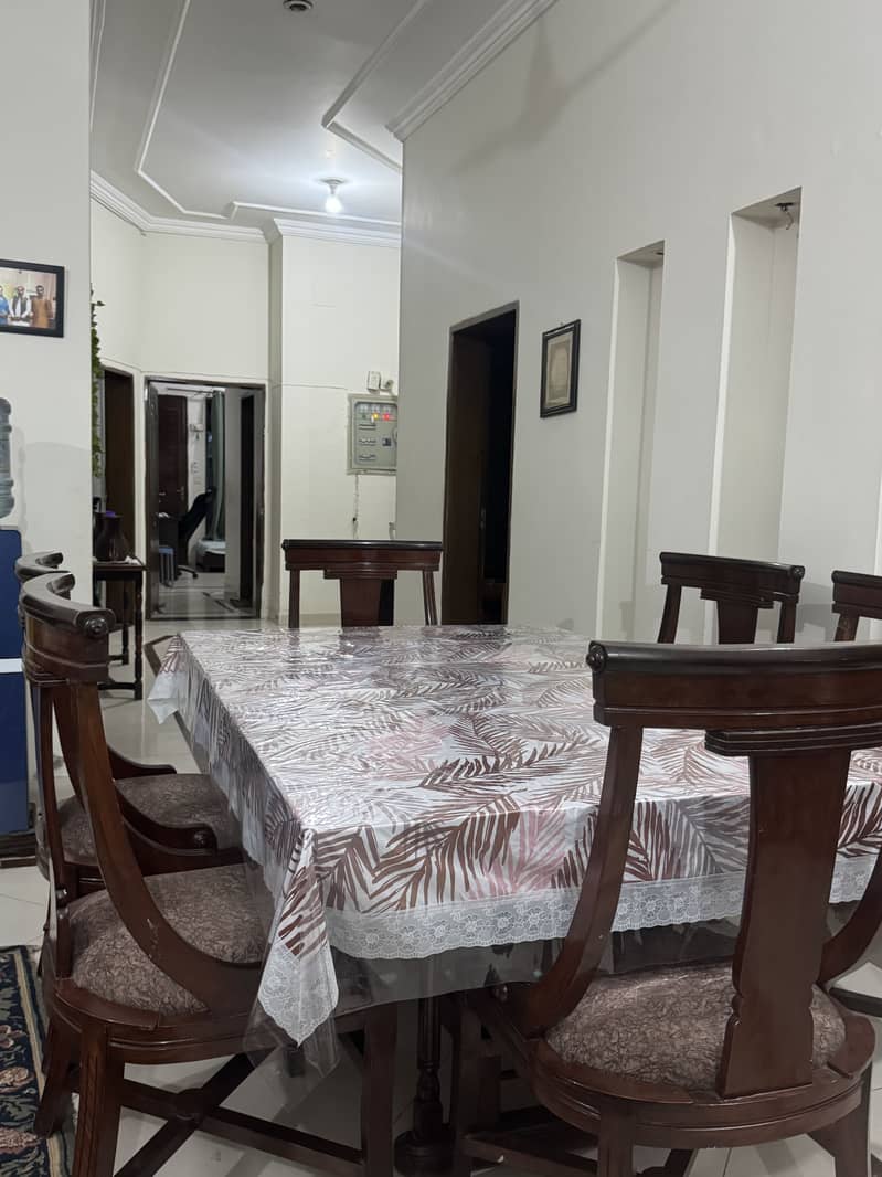 Dining table 5