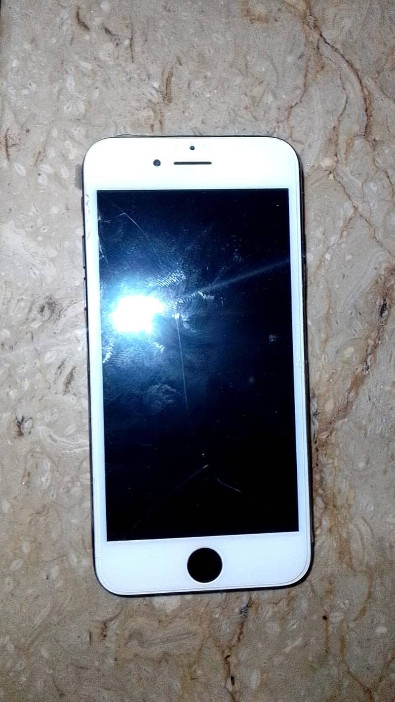 Apple iPhone 7 1