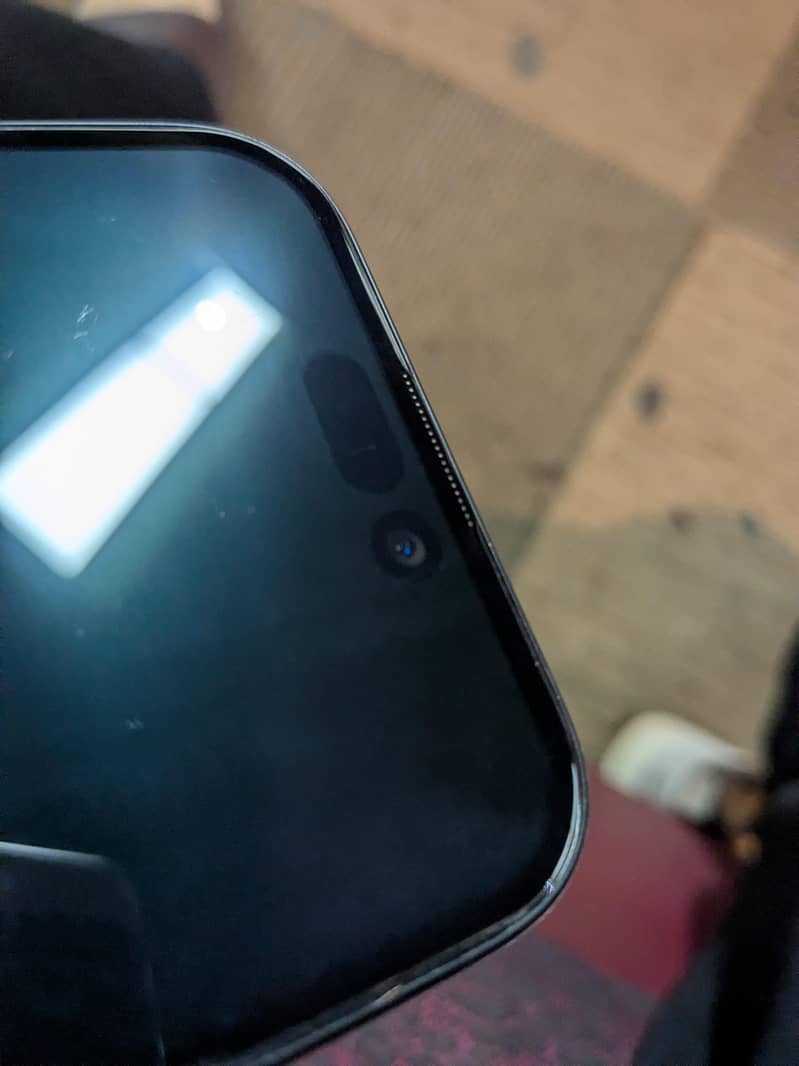 Apple iPhone 16 3