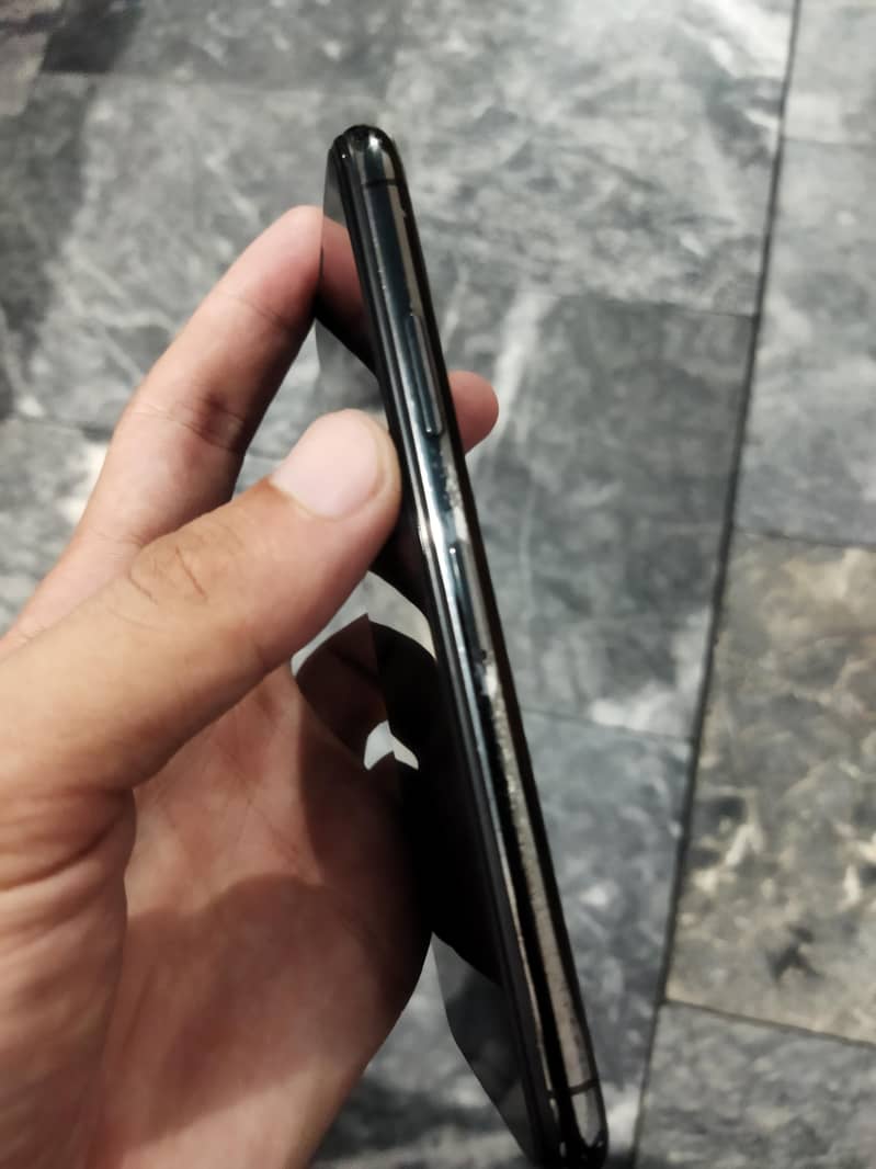 Apple iPhone X 2