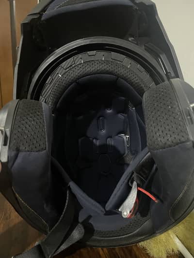Super tuned, heavy bike helmet