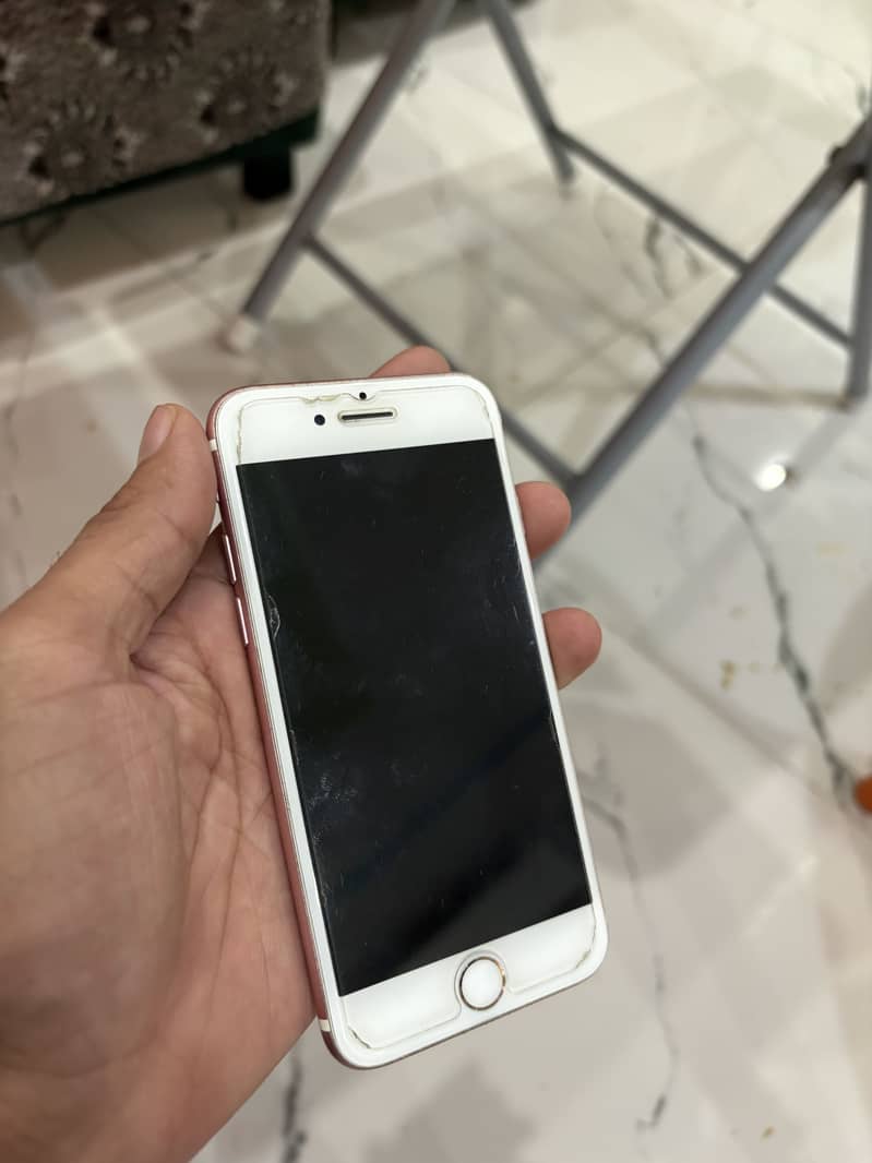 Apple iPhone 7 2