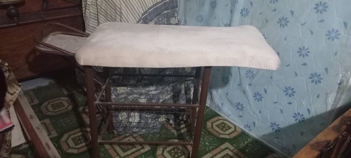 iron stand 0